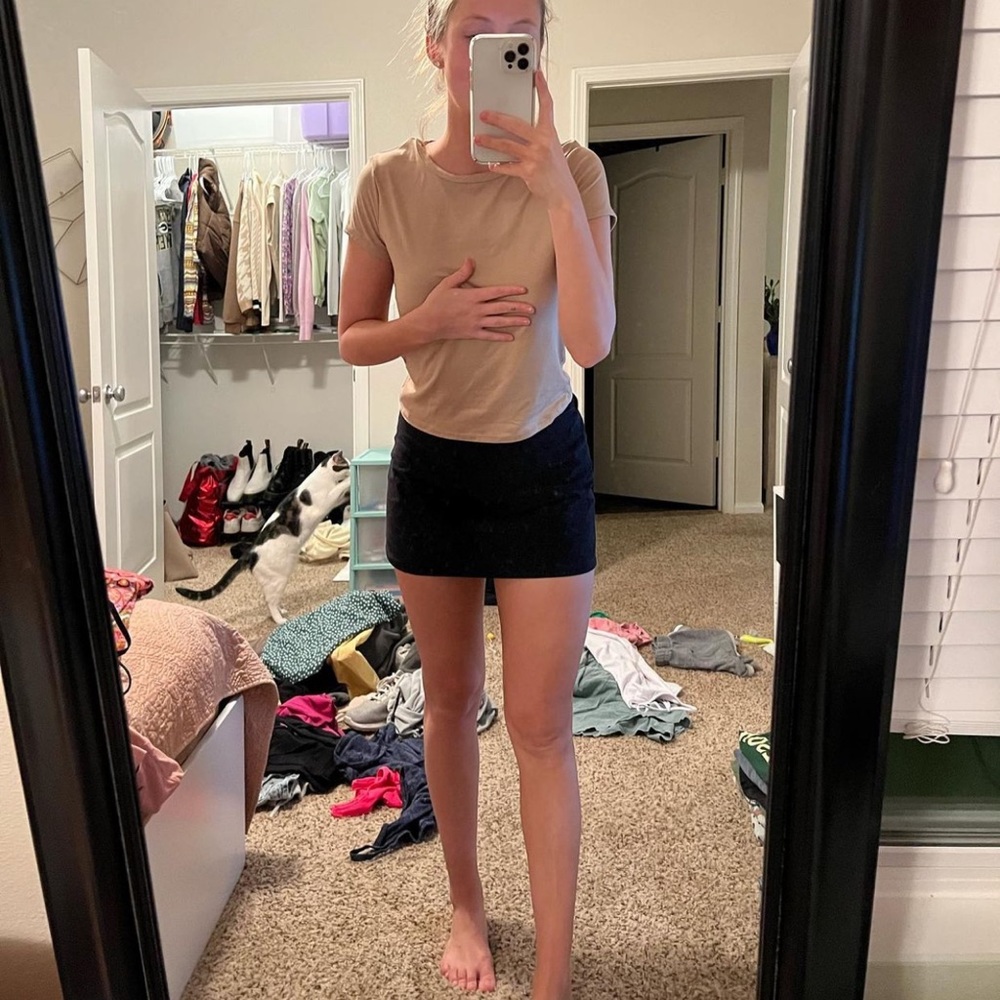 nude basic tee - Picture 2 of 2